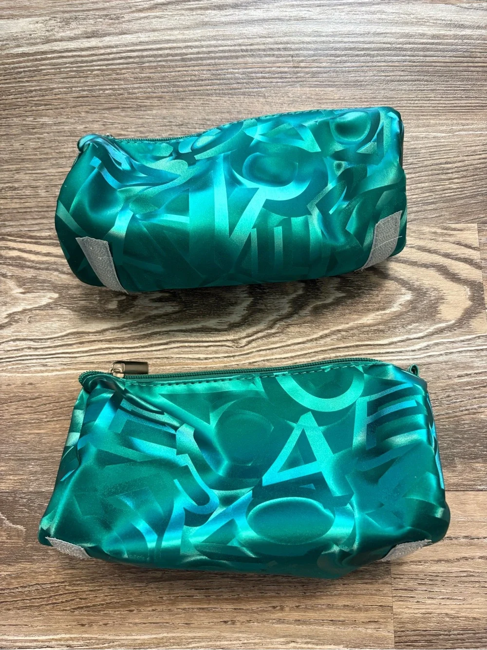 BOYATU Green Travel Makeup Bag NWT